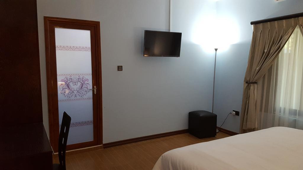 White City Inn Gaborone Esterno foto