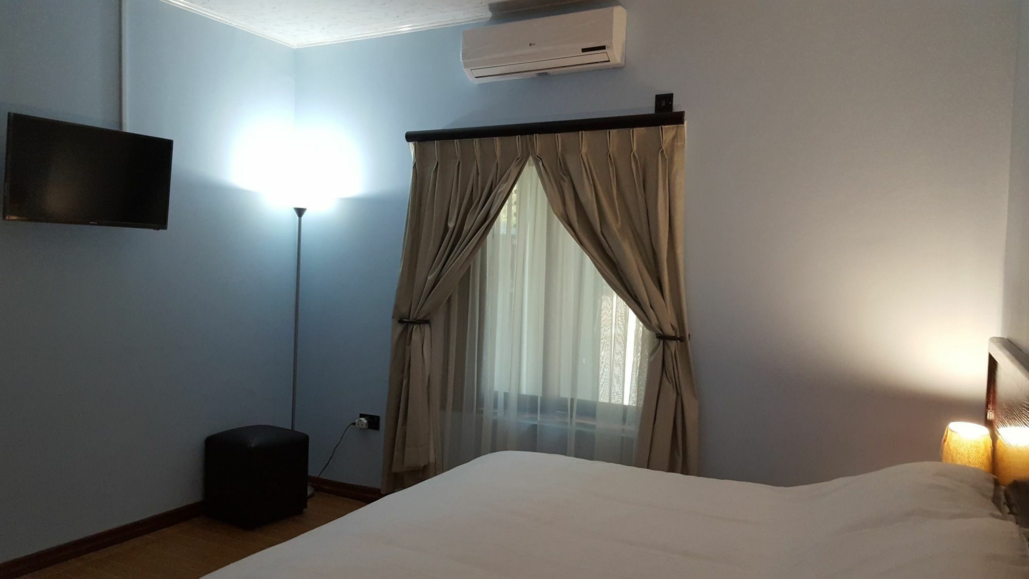 White City Inn Gaborone Esterno foto